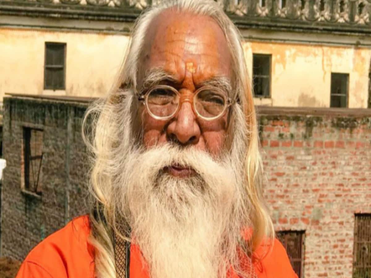 ayodhya ram mandir devotees inside outside temple not everyone get darshan today chief priest satyendra das ayodhya ram mandir devotees inside outside temple not everyone get darshan today chief priest satyendra das