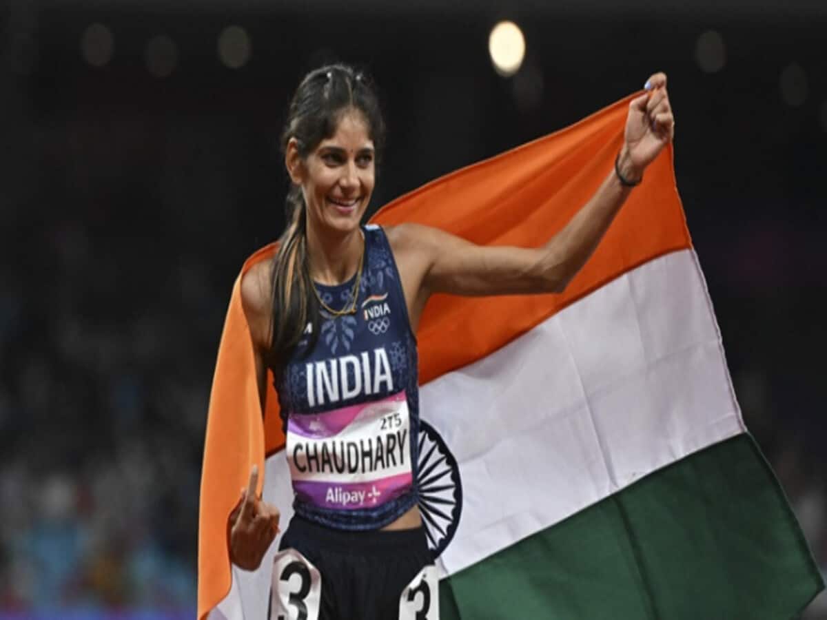 parul chaudhary who got the job of dsp with Rs 4 crores 50 lakh reward cm yogi appriciated players of up parul chaudhary who got the job of dsp with Rs 4 crores 50 lakh reward cm yogi appriciated players of up
