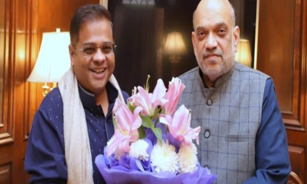 गृहमंत्री अमित शाह से मिले अजीत जोगी के पुत्र अमित, शाह से मुलाकात के निकाले जा रहे अलग-अलग मायने, जोगी कांग्रेस के भाजपा मे विलय की उड़ी हवा!