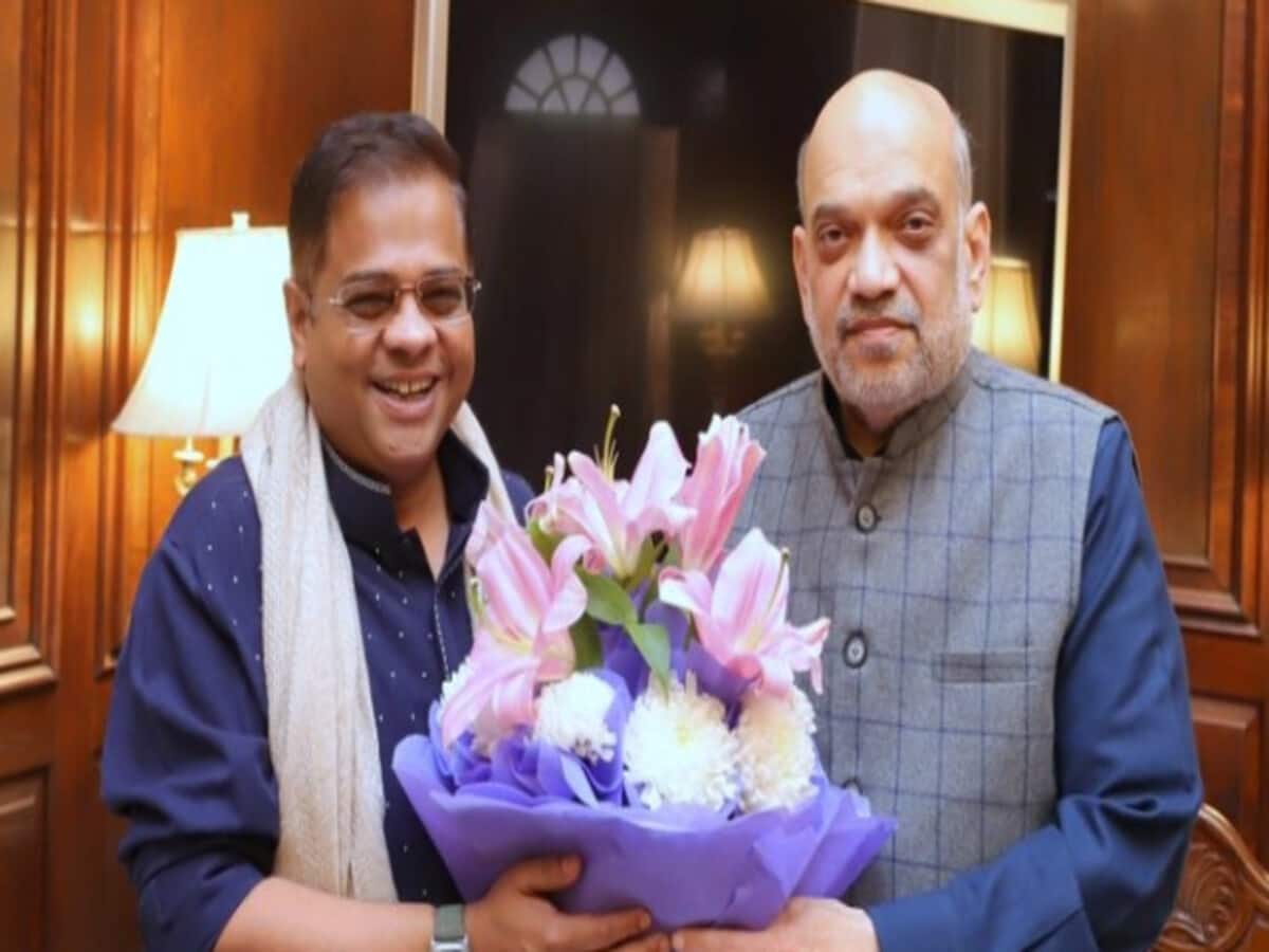 गृहमंत्री अमित शाह से मिले अजीत जोगी के पुत्र अमित, शाह से मुलाकात के निकाले जा रहे अलग-अलग मायने, जोगी कांग्रेस के भाजपा मे विलय की उड़ी हवा! गृहमंत्री अमित शाह से मिले अजीत जोगी के पुत्र अमित, शाह से मुलाकात के निकाले जा रहे अलग-अलग मायने, जोगी कांग्रेस के भाजपा मे विलय की उड़ी हवा!