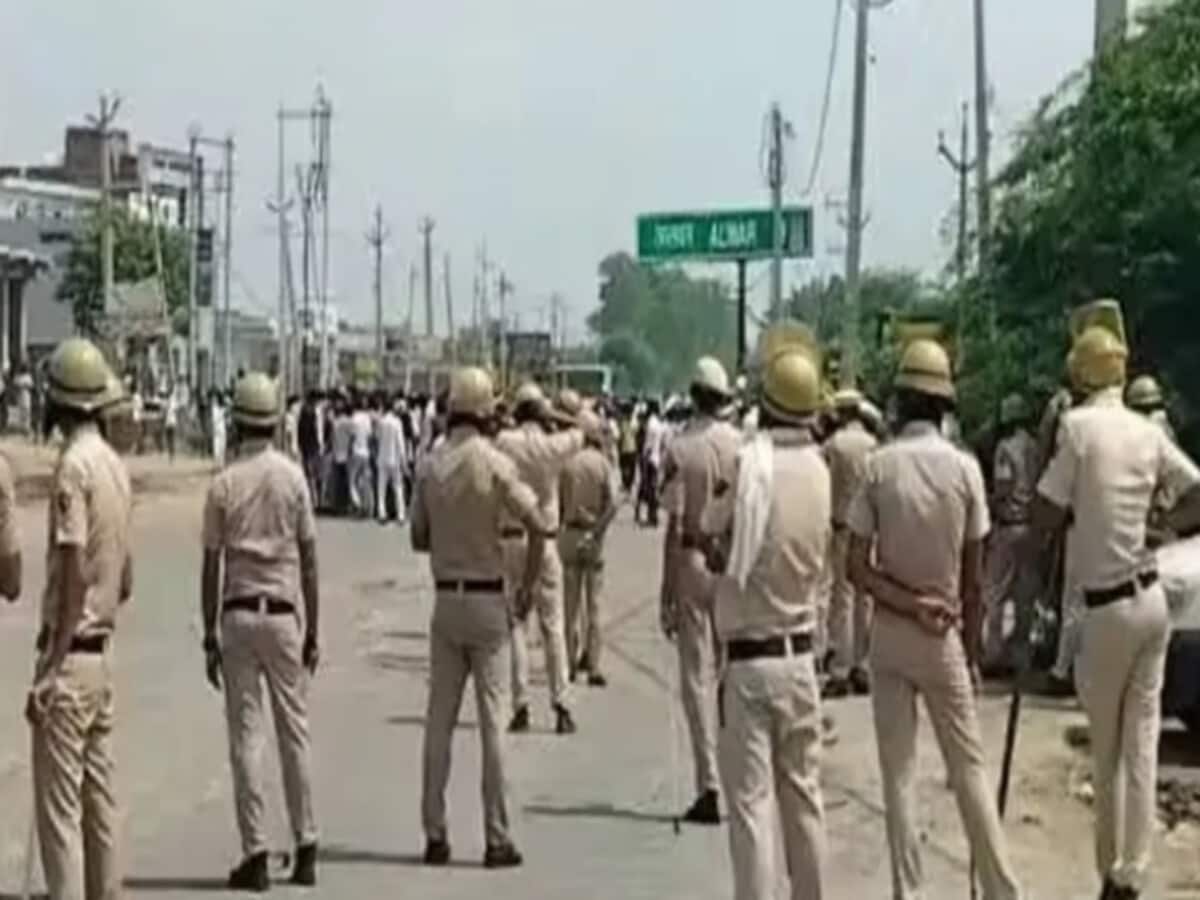 भरतपुर-धौलपुर जाट आंदोलन: कल जयचौली पर महापड़ाव का ऐलान; पुलिस ने मोर्चा संभाला भरतपुर-धौलपुर जाट आंदोलन: कल जयचौली पर महापड़ाव का ऐलान; पुलिस ने मोर्चा संभाला