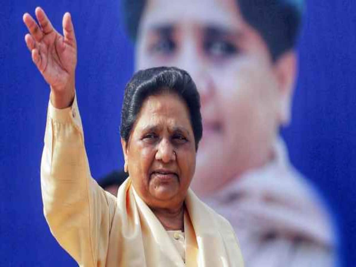 mayawati s birthday cm yogi adityanath talked her on phone akhilesh yadav also gave best wishes for her mayawati s birthday cm yogi adityanath talked her on phone akhilesh yadav also gave best wishes for her