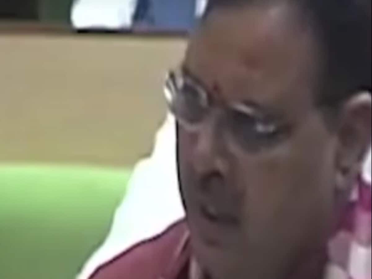 सीएम भजनलाल शर्मा ने पीएम सम्मान निधि और सामाजिक सुरक्षा पेंशन बढ़ाई सीएम भजनलाल शर्मा ने पीएम सम्मान निधि और सामाजिक सुरक्षा पेंशन बढ़ाई