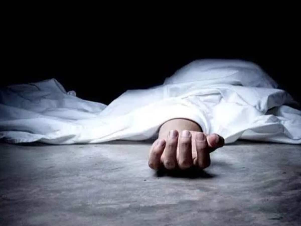 मोहल्ले में पतंग उड़ना पड़ा महंगा, चाइनीज मांझा से बाइक सवार युवक का कटा गला, हुई मौत मोहल्ले में पतंग उड़ना पड़ा महंगा, चाइनीज मांझा से बाइक सवार युवक का कटा गला, हुई मौत