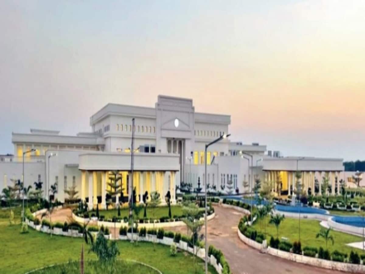 When will Vishnu Dev Sai reach the Chief Minister residence will the Chhattisgarh CM go to the new or old house When will Vishnu Dev Sai reach the Chief Minister residence will the Chhattisgarh CM go to the new or old house