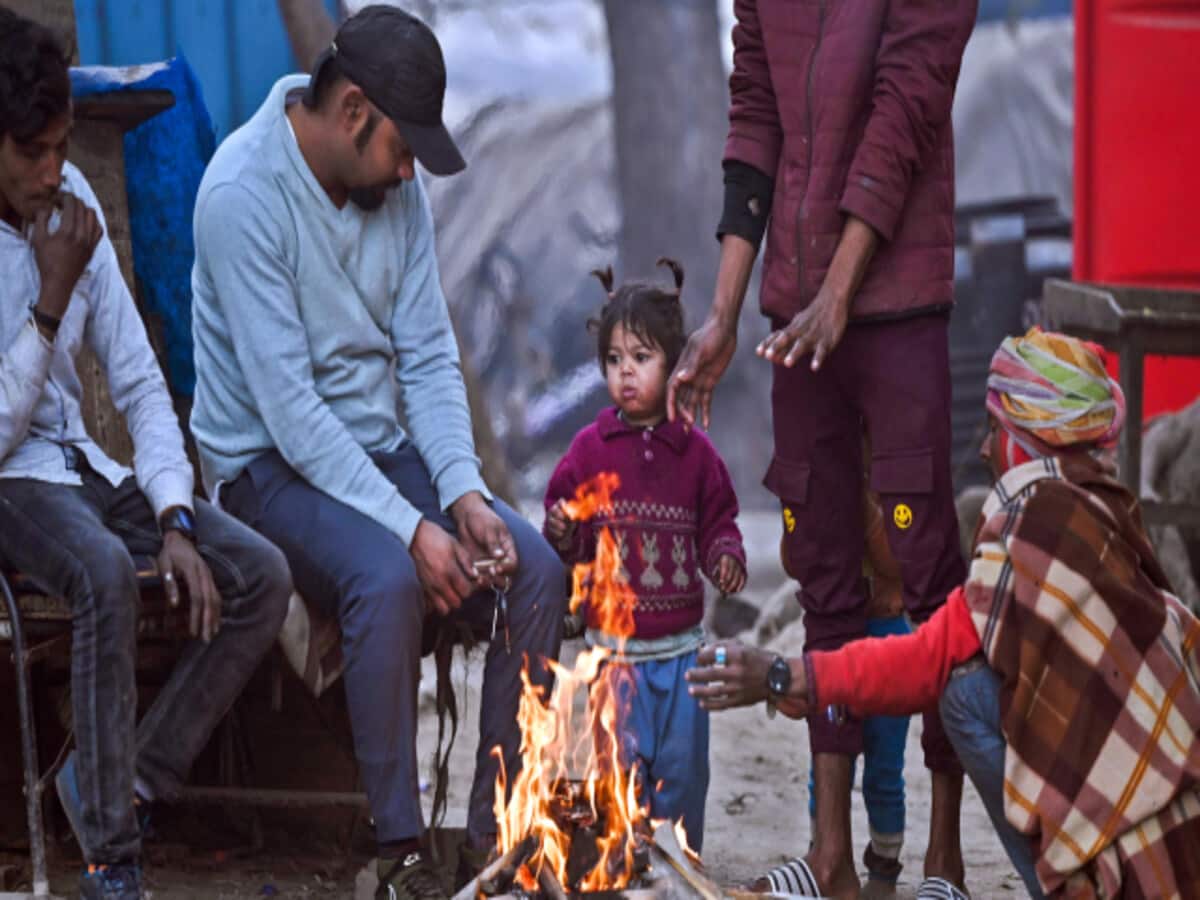 Delhi Weather Update 12 january Delhi Cold wave IMD Rainfall Alert Weather Forecast Aaj ka mausam mausam ki jankari Temp today in Hindi Delhi Weather Update 12 january Delhi Cold wave IMD Rainfall Alert Weather Forecast Aaj ka mausam mausam ki jankari Temp today in Hindi