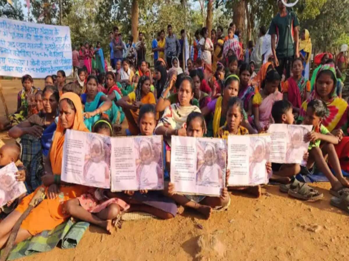 सर्व आदिवासी समाज ने किया मंगलवार को बस्तर बंद, 6 माह की बच्ची की हत्या का मामला सर्व आदिवासी समाज ने किया मंगलवार को बस्तर बंद, 6 माह की बच्ची की हत्या का मामला