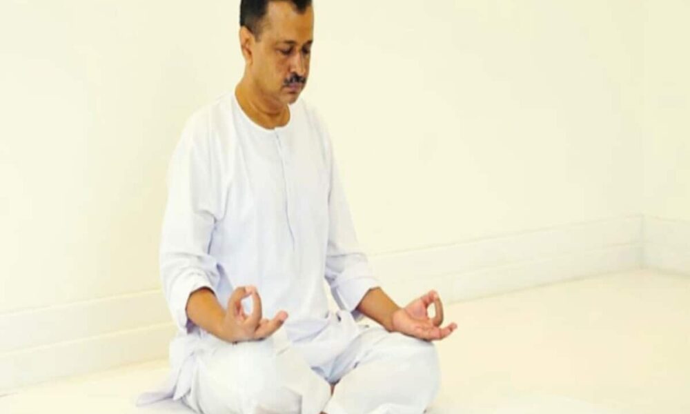 विपश्यना के लिए होशियारपुर पहुंचे केजरीवाल; टीवी, मोबाइल से रहेंगे दूर, कैसी होगी दिनचर्या?