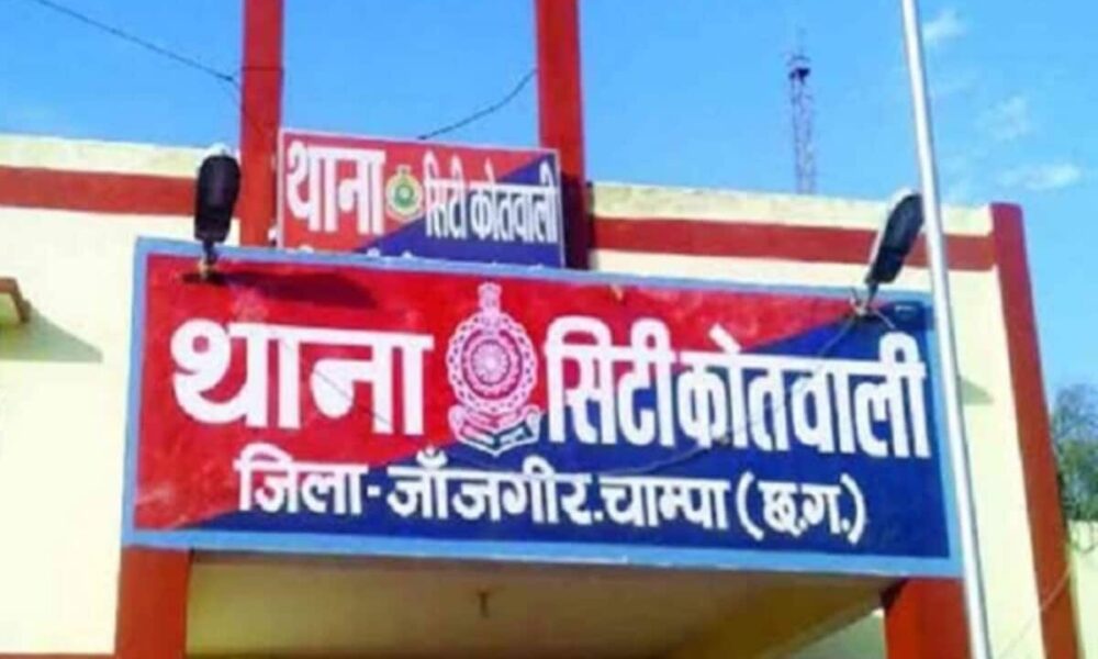 बंद कमरे में फंदे पर लटका था जवान तो नीचे बैड में पड़ी थी महिला की लाश, बदबू आने पर हुआ खुलासा, लिव-इन रिलेशनशिप का मामला