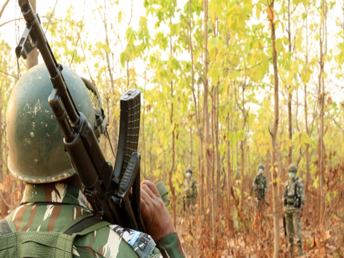 For the first time after independence a police station was constructed in the Naxalite stronghold deployed with 1000 police forces For the first time after independence a police station was constructed in the Naxalite stronghold deployed with 1000 police forces