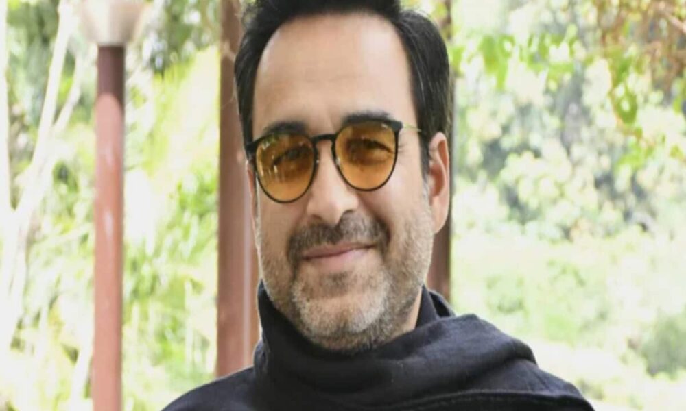pankaj tripathi steps down as national icon of election commission for his movie main atal hoon – Entertainment News India – पंकज त्रिपाठी ने छोड़ा चुनाव आयोग के नेशनल आइकन का पद, ‘मैं अटल हूं’ फिल्म के चलते लिया फैसला, Bollywood News