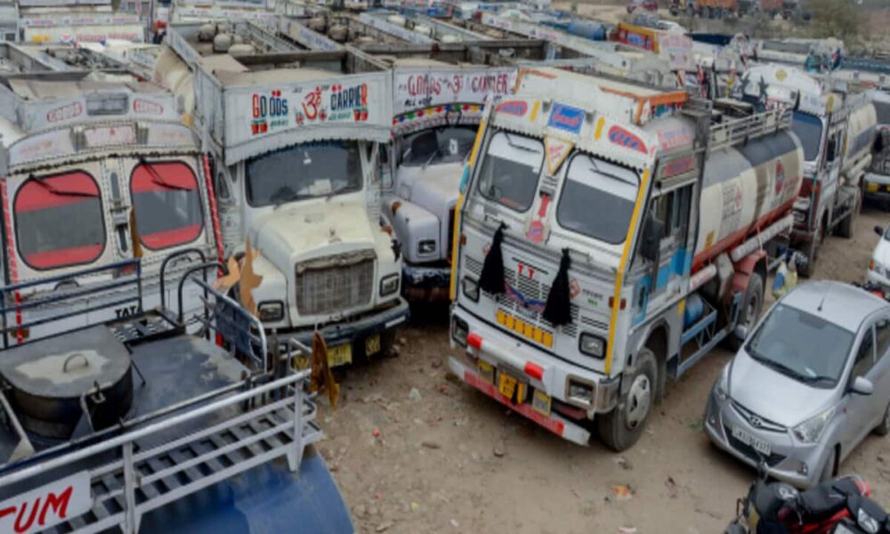 truck drivers strike issue reached madhya pradesh high court gave strict orders to mohan yadav govt