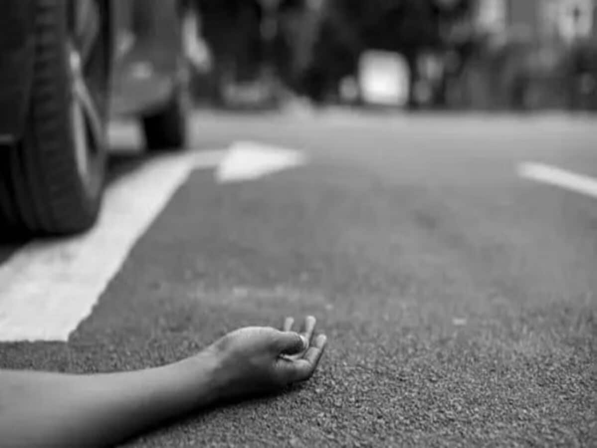 मध्य प्रदेश: कोहरे के चलते रायसेन में भीषण सड़क हादसा, रोड से 15 फीट नीचे गिरी बस, 19 लोग घायल