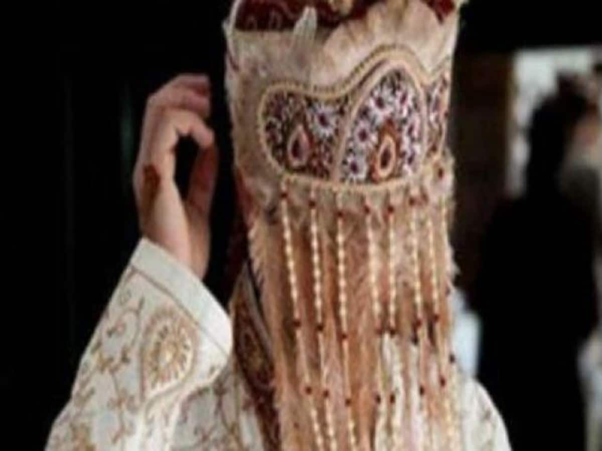 swords drawn in wedding procession 60 barati beaten groom injured drunkard also loots jewelery box swords drawn in wedding procession 60 barati beaten groom injured drunkard also loots jewelery box