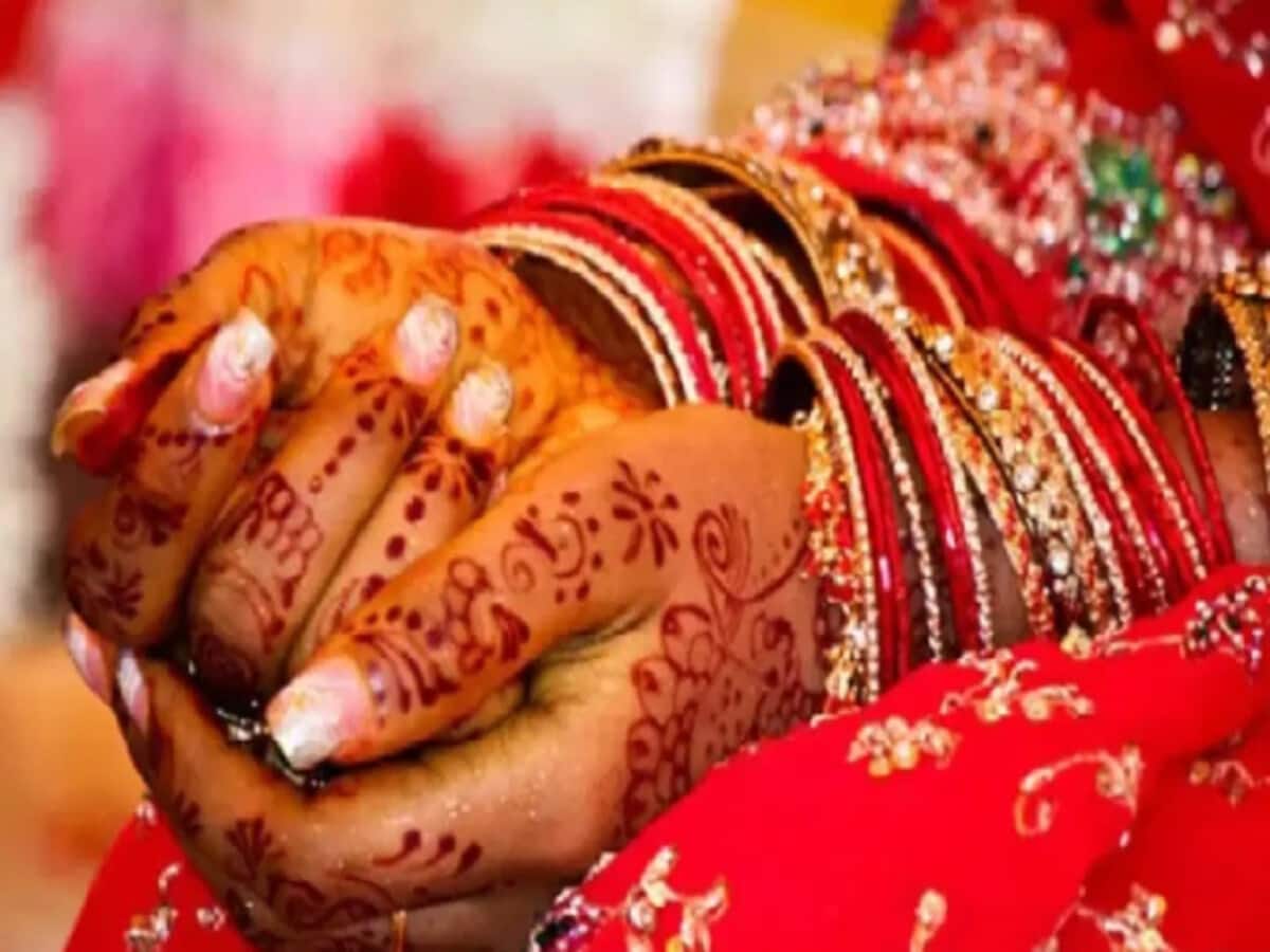 सगाई के बाद दूल्हे के परिवार वालों ने की ऐसी डिमांड कि टूट गई शादी सगाई के बाद दूल्हे के परिवार वालों ने की ऐसी डिमांड कि टूट गई शादी