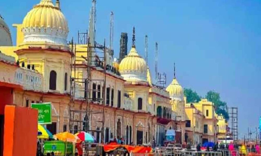 अयोध्या जा रहे हैं तो रहें सावधान, ठगों ने ऐसे पग-पग पर बिछा रखा जाल