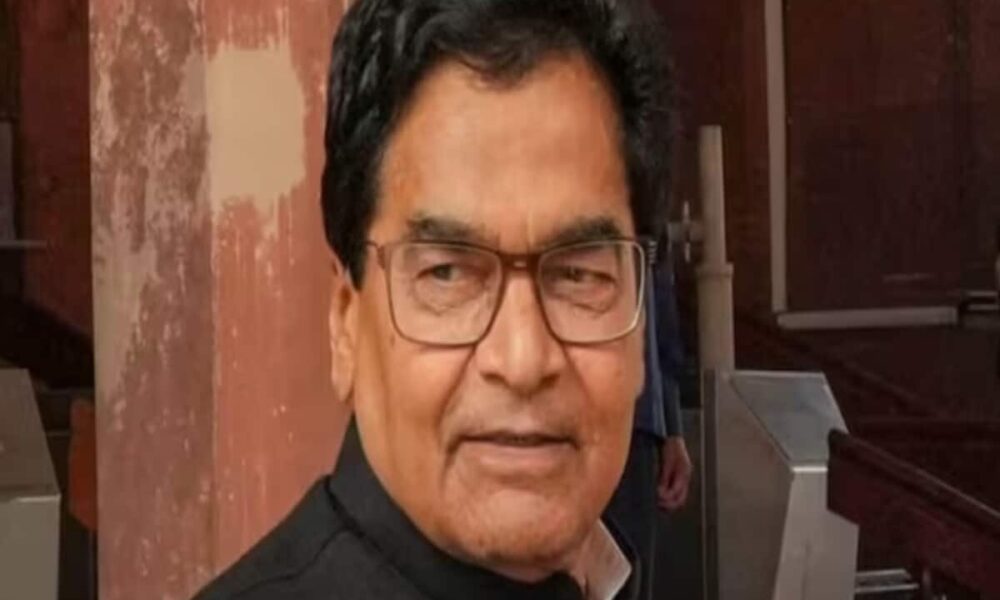 'प्रभु उनकी मदद करें', जयंत के एनडीए में जाने के सवाल पर क्‍या बोल गए रामगोपाल यादव