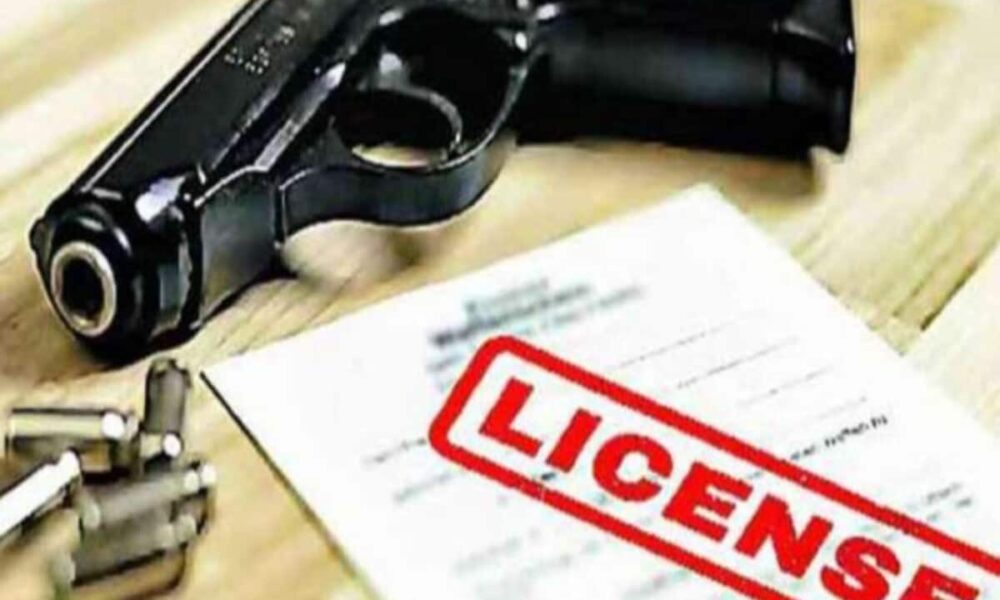 big relief to asalaha babu in gorakhpur fake gun license case no gangsters action administration returned file