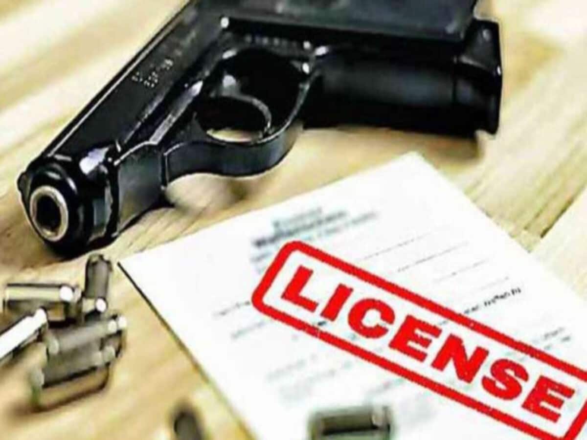 big relief to asalaha babu in gorakhpur fake gun license case no gangsters action administration returned file big relief to asalaha babu in gorakhpur fake gun license case no gangsters action administration returned file