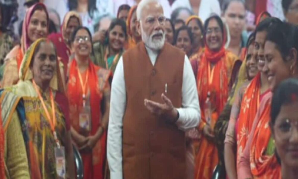 pm modi interacted with women cattle herders who got gir cows shared the video on x