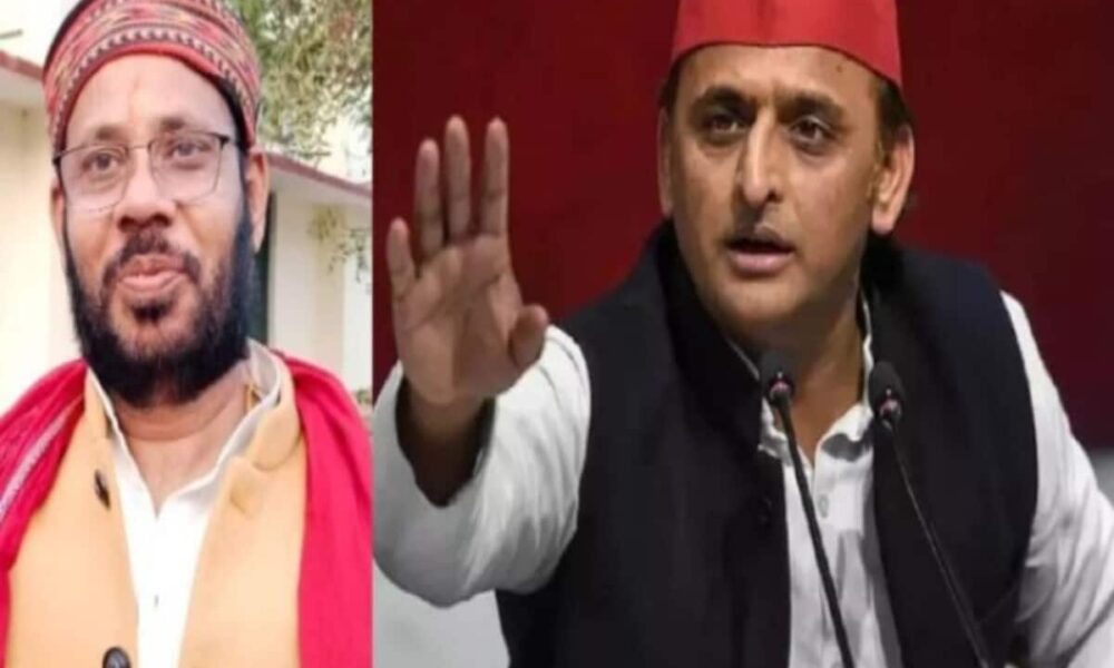 big split in sp on rajya sabha elections many mla s sitting in suresh khanna s room manoj pandey left his post