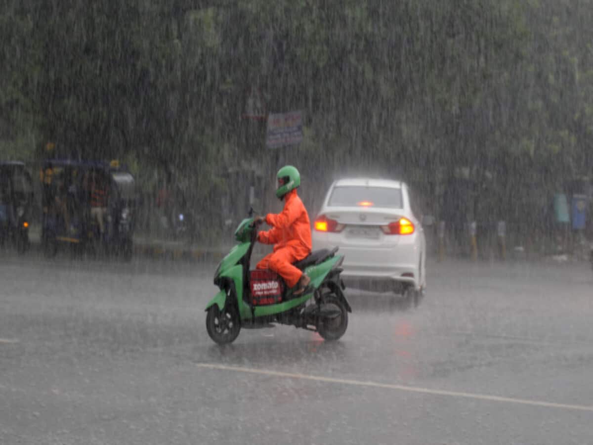 दस्तक देगा एक और पश्चिमी विक्षोभ, मध्य प्रदेश में तेज बारिश और ओले पड़ने का यलो अलर्ट दस्तक देगा एक और पश्चिमी विक्षोभ, मध्य प्रदेश में तेज बारिश और ओले पड़ने का यलो अलर्ट