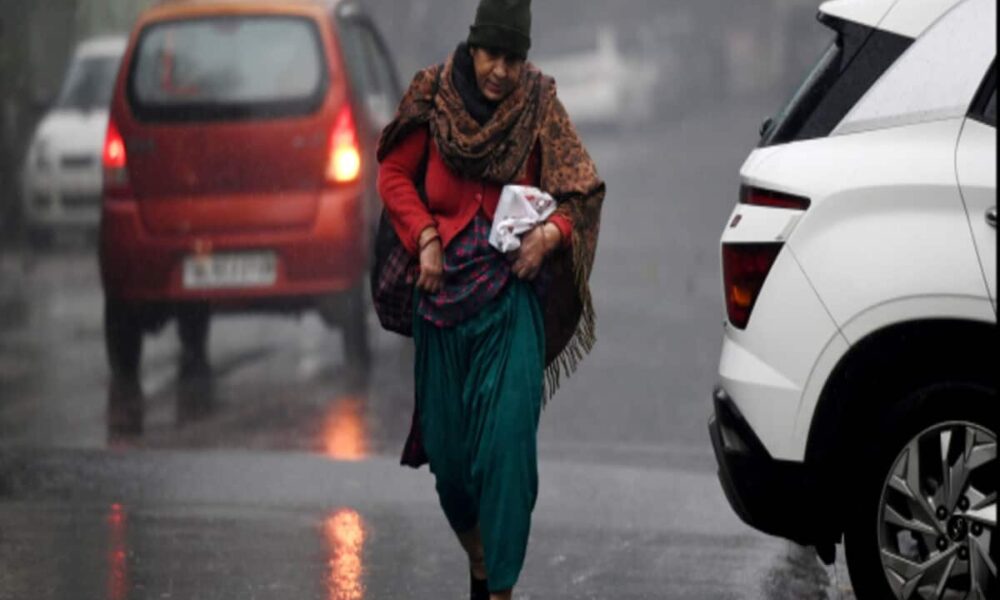 delhi Weather Update 1 february Delhi Cold Alert 5 Days Fog Heavy delhi NCr Will Get Relief from Cold Weather today in Hindi Aaj ka mausam mausam ki jankari Temp today in Hindi