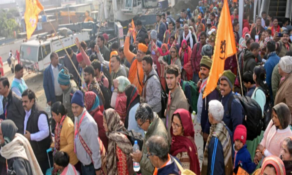 crowd will increase further in ramlala ram mandir people coming in groups of rss bjp vhp