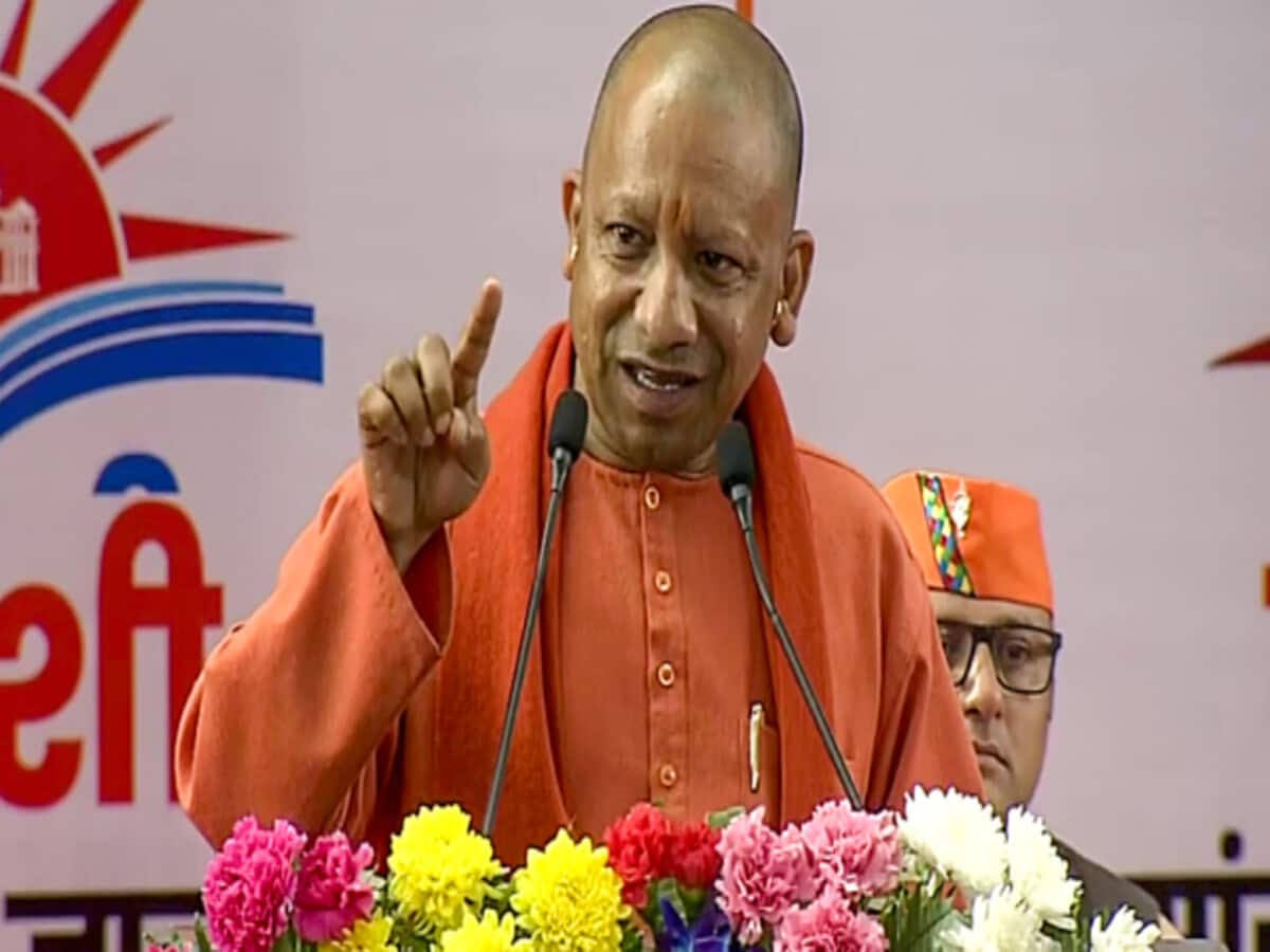 नोएडा अथॉरिटी में लंबे समय से रजिस्ट्री अटकने वालों के लिए गुडन्यूज; खुद सीएम योगी कराएंगे शुरुआत नोएडा अथॉरिटी में लंबे समय से रजिस्ट्री अटकने वालों के लिए गुडन्यूज; खुद सीएम योगी कराएंगे शुरुआत