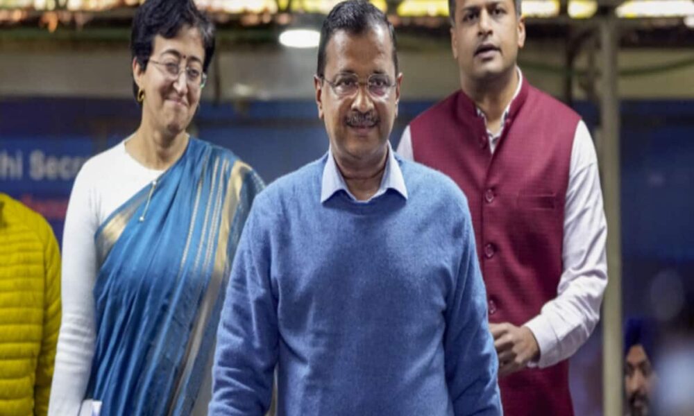 Where BJP is weak ED is strong RJD reaction over delhi police crime branch notice to Kejriwal and Atishi