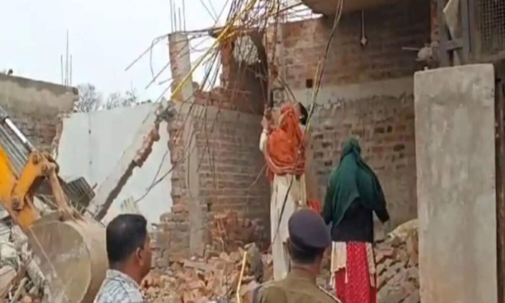 छत्तीसगढ़ में एक्शन पर भाजपा सराकर का बुलड़ोजर, कांग्रेस नेता के अवैध कब्जे को किया ध्वस्त