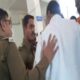DSP पहले दी भाजपा विधायक के भाई ने देख लेने की धमकी, कुछ देर बाद हो गया पुलिस अधिकारी का तबादला