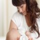 Breastfeeding: नवजात को ब्रेस्टफीड कराने के लिए सही पोश्चर से मिलेगी मदद