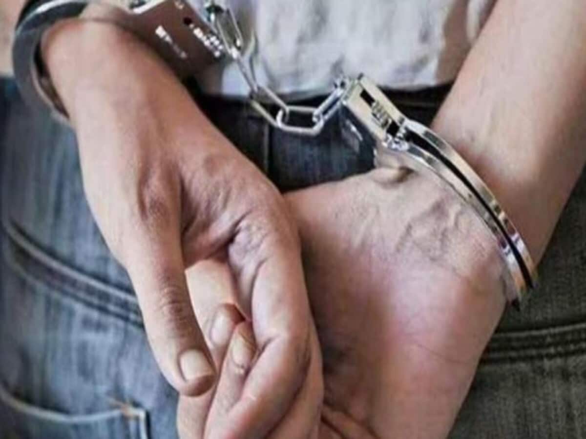 हाउसिंग प्रोजेक्ट में धांधली, गैर कानूनी ढंग से पास हुआ प्लान; पंजाब के चीफ टाउन प्लानर सहित 3 गिरफ्तार हाउसिंग प्रोजेक्ट में धांधली, गैर कानूनी ढंग से पास हुआ प्लान; पंजाब के चीफ टाउन प्लानर सहित 3 गिरफ्तार