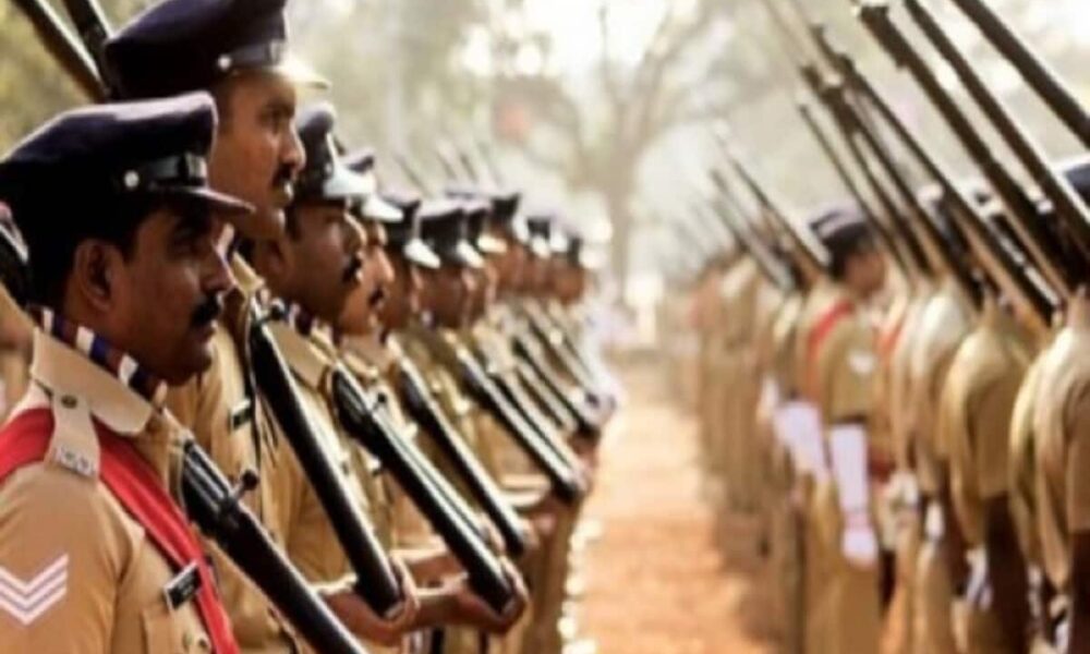 Bumper recruitment in Chhattisgarh Police Department four lakh applications received for 5967 posts process continues