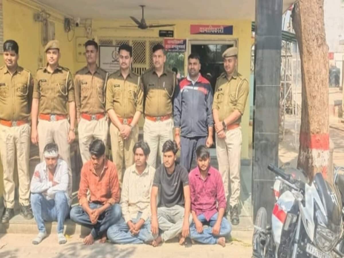 दौसा के महुवा में किसान पर फायरिंग, पुलिस ने लूट के प्रयास में 5 युवकों को किया गिरफ्तार दौसा के महुवा में किसान पर फायरिंग, पुलिस ने लूट के प्रयास में 5 युवकों को किया गिरफ्तार
