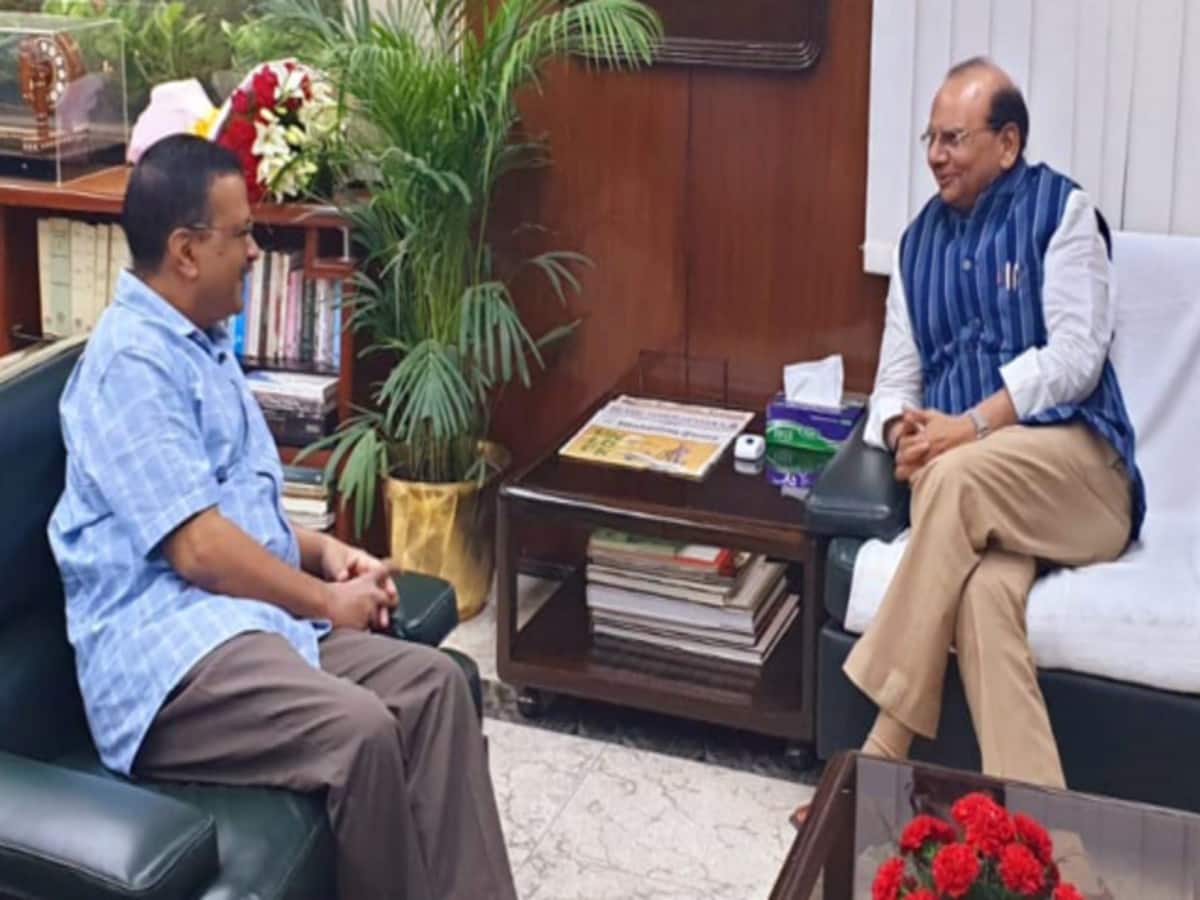 अस्पतालों में स्वास्थ्य सुविधाएं बेहतर करें, एलजी का केजरीवाल को पत्र, मांगी रिपोर्ट अस्पतालों में स्वास्थ्य सुविधाएं बेहतर करें, एलजी का केजरीवाल को पत्र, मांगी रिपोर्ट
