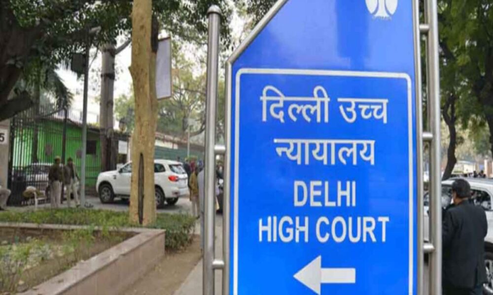 PMO अधिकारी बताकर किया मंदिर में VIP दर्शन, कोर्ट ने शख्स पर लगाया इतना जुर्माना