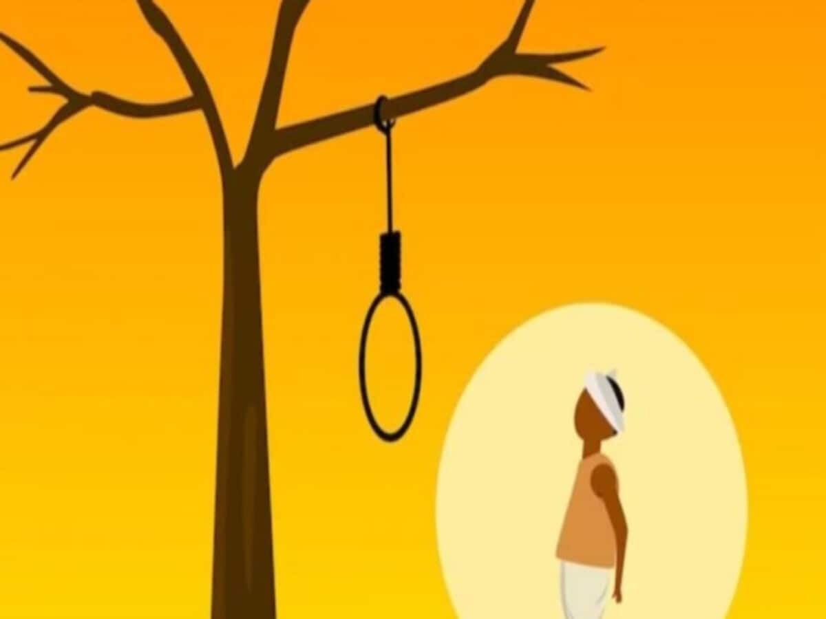 छत्तीसगढ़ में किसान आत्महत्या मामले पर छिड़ी जंग, कर्ज माफी की बात करते हुए कांग्रेस का हंगामा छत्तीसगढ़ में किसान आत्महत्या मामले पर छिड़ी जंग, कर्ज माफी की बात करते हुए कांग्रेस का हंगामा