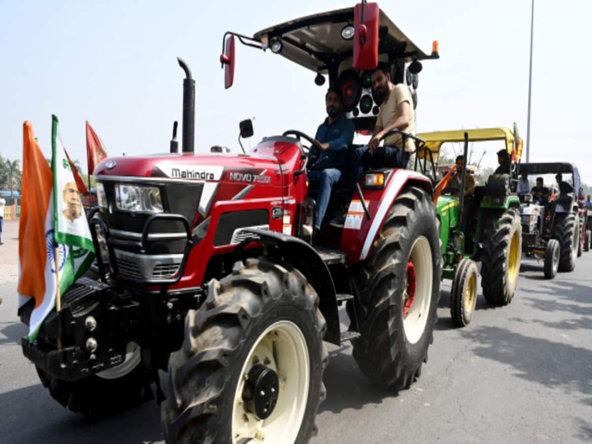 Farmers tractors march again towards delhi on 26 february chaos in police-administration Section 144 implemented in Noida Farmers tractors march again towards delhi on 26 february chaos in police-administration Section 144 implemented in Noida