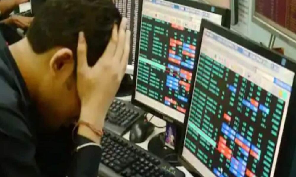 paytm target price 275 rupees by Macquarie expert down grade rating – 2150 से टूटकर ₹386 हुआ भाव, एक्सपर्ट की रिपोर्ट से सहमें निवेशक, आगे और गिरावट!, Business News