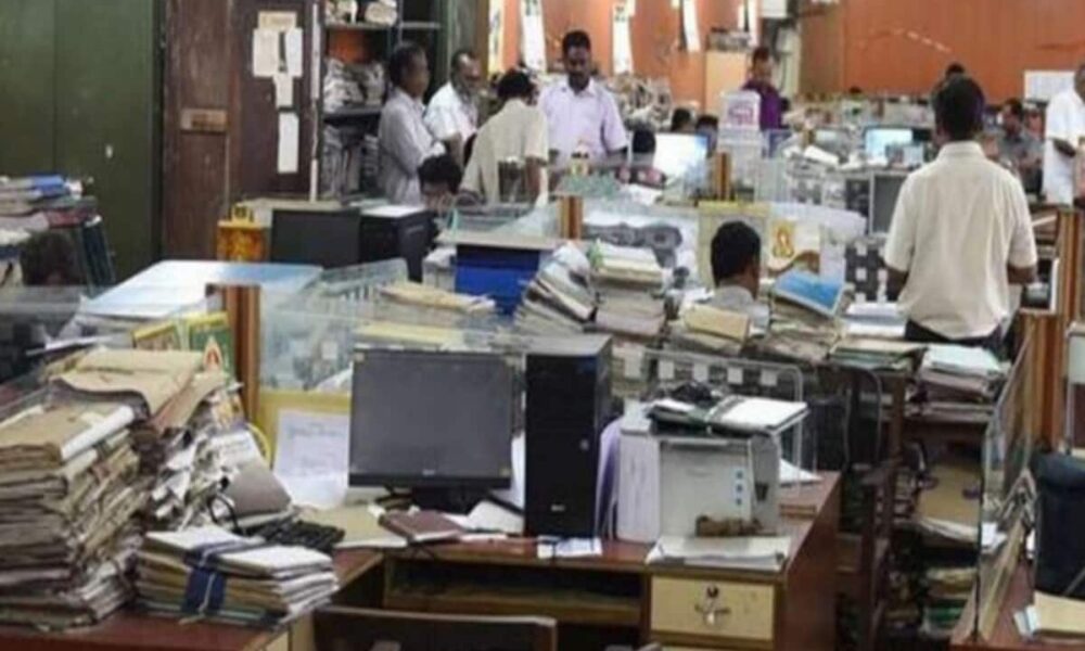 छत्तीसगढ़ के इस जिले में कर्मचारियों और अधिकारियों की छुट्टी पर लगा बैन, नहीं छोड़ सकेंगे मुख्यालय
