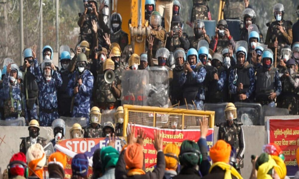 किसान आंदोलन में मारे गए शुभकरण का आठ दिन बाद हुआ अंतिम संस्कार, '​दिल्ली कूच' अभियान टला