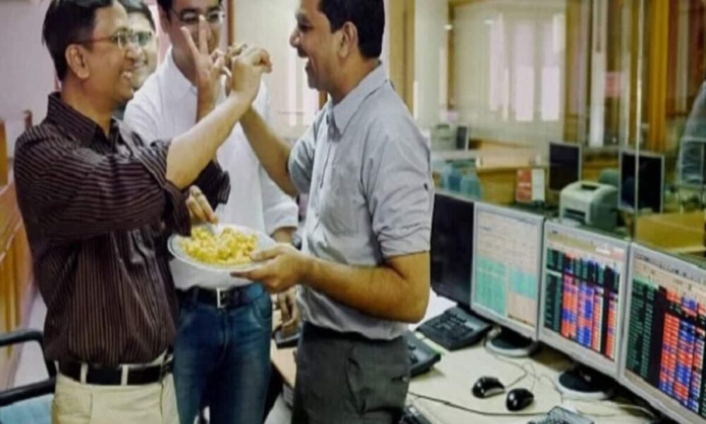 Samvardhana Motherson International Ltd share may go up tp 133 rupees after huge delivered 1 lakh turn 15 crore rupees – Business News India – ₹133 पर जाएगा यह शेयर, 1 पैसे से कम का था भाव, 1 लाख को बना दिया ₹15 करोड़, Business News