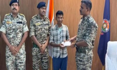 Naxalite who was active in Sukma since 2004 involved in the killing of 130 soldiers carrying a reward of Rs 8 lakh surrendered