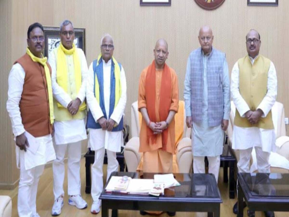 UP Top News Today 22 February CM Yogi Adityanath BJP Mission 2024 Rahul Gandhi Bharat Jodo Nyay Yatra Congress Akhilesh Yadav SP UP Top News Today 22 February CM Yogi Adityanath BJP Mission 2024 Rahul Gandhi Bharat Jodo Nyay Yatra Congress Akhilesh Yadav SP