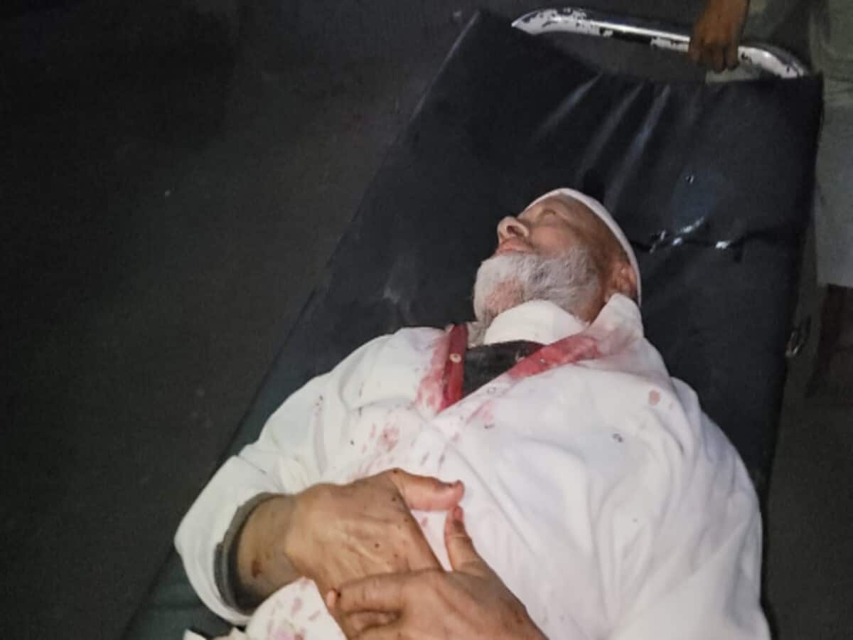 राजस्थान के अलवर में पाकिस्तानी कैदी ने काट लिया अपना गला, 11 साल से जेल में है बंद राजस्थान के अलवर में पाकिस्तानी कैदी ने काट लिया अपना गला, 11 साल से जेल में है बंद