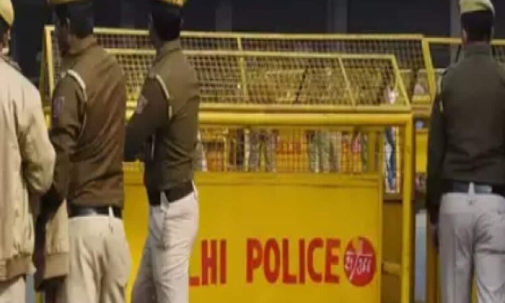 DPS आरके पुरम को बम से उड़ाने की धमकी, मचा हड़कंप; स्कूल खाली कराया