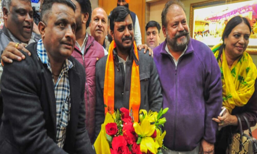 चंडीगढ़ मेयर चुनाव विवाद में हाईकोर्ट की एंट्री, प्रशासन से तीन दिनों में मांगा जवाब