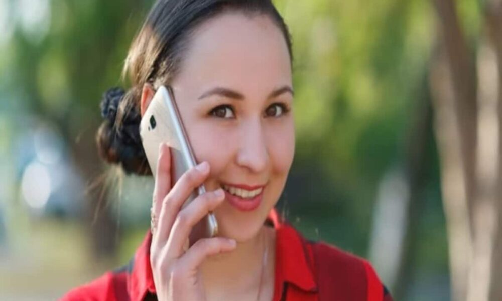 Airtel and Vi Plan Under Rs 400 Get 84GB data free calls 15 OTT Apps Subscription disney hotstar – Tech news hindi